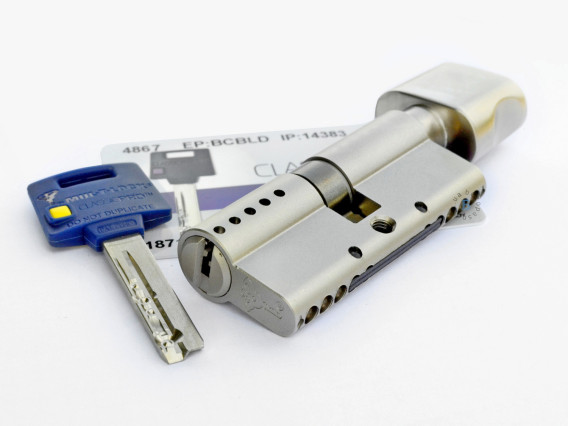 Цилиндр Mul-T-Lock Classic Pro ключ-ключ 82 мм (27x55)